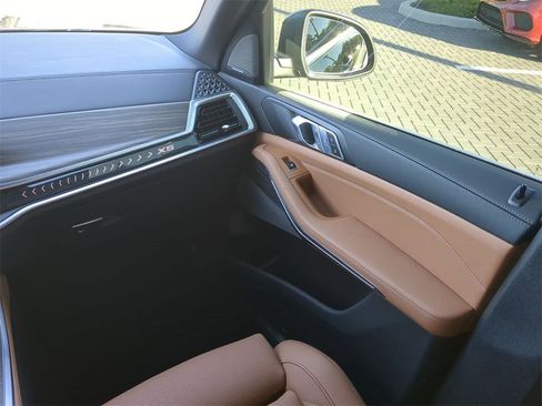 Certified 2024 BMW X5 sDrive40i w/ Premium Package image 18