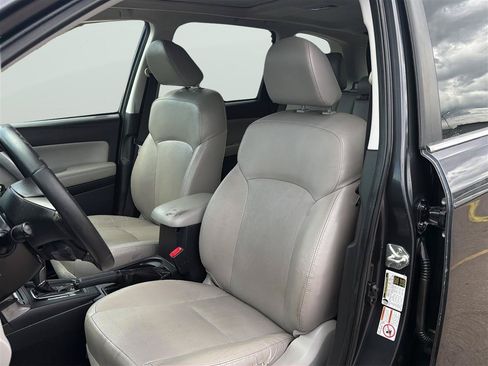 Used 2015 Subaru Forester 2.5i Touring w/ Rugged Package #2 AWD/4WD image 14