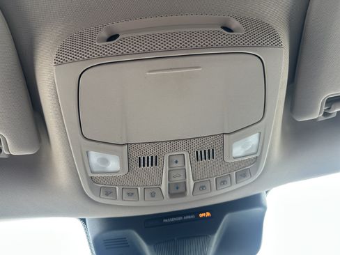 Used 2023 Ford Expedition XLT AWD/4WD image 25