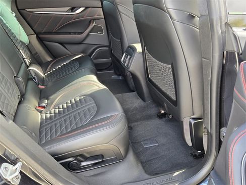 Used 2022 Maserati Levante Modena image 15