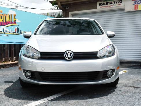 Used 2011 Volkswagen Golf TDI FWD image 3