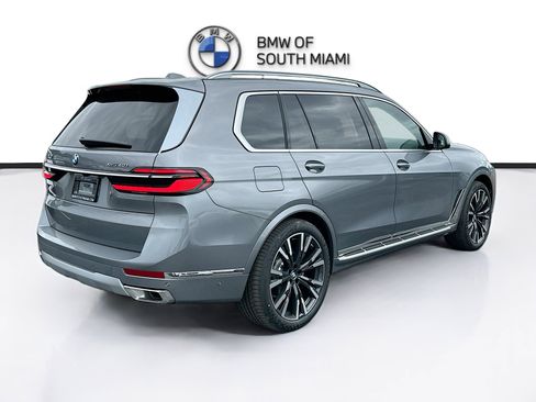 New 2026 BMW X7 xDrive40i image 6
