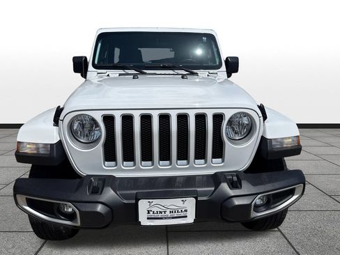 Used 2023 Jeep Wrangler Unlimited Sahara AWD/4WD image 8
