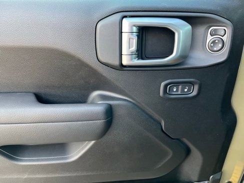 New 2026 Jeep Gladiator Willys image 10