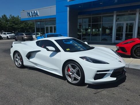 Used 2023 Chevrolet Corvette Stingray Preferred Cpe w/ Z51 Performance Package RWD image 1
