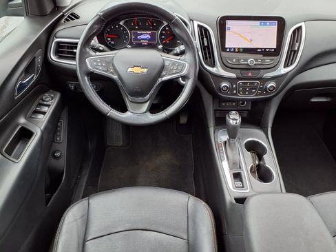 Used 2020 Chevrolet Equinox LT w/ Midnight Edition FWD image 3