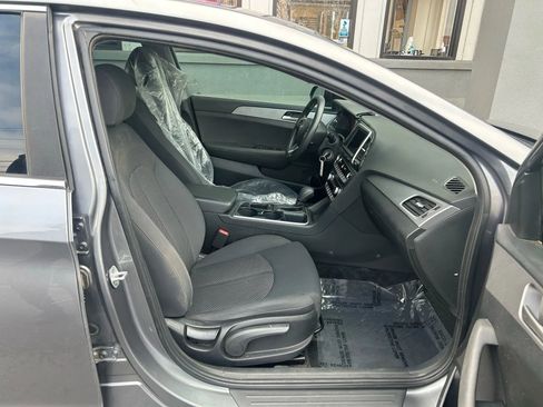 Used 2019 Hyundai Sonata SE image 15