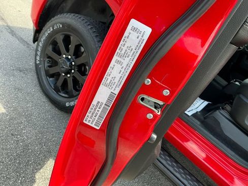 Used 2024 RAM 2500 Big Horn w/ Night Edition AWD/4WD image 13