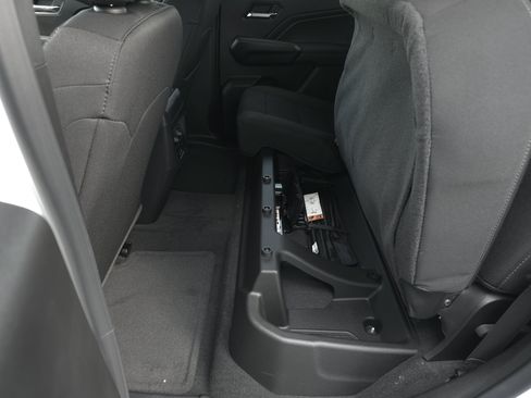 New 2026 GMC Canyon Elevation w/ Convenience Package RWD image 30