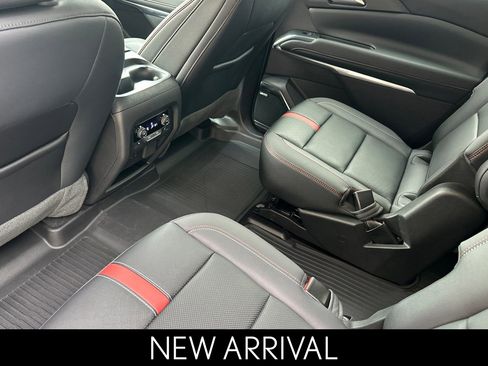 Used 2024 Chevrolet Traverse RS w/ LPO, Floor Liner Package image 14