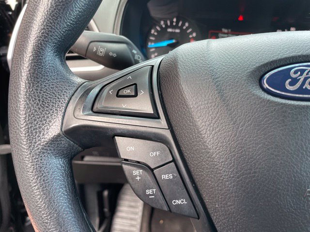 Used 2020 Ford Edge SE FWD image 26