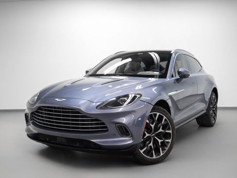 Used 2021 Aston Martin DBX image 4