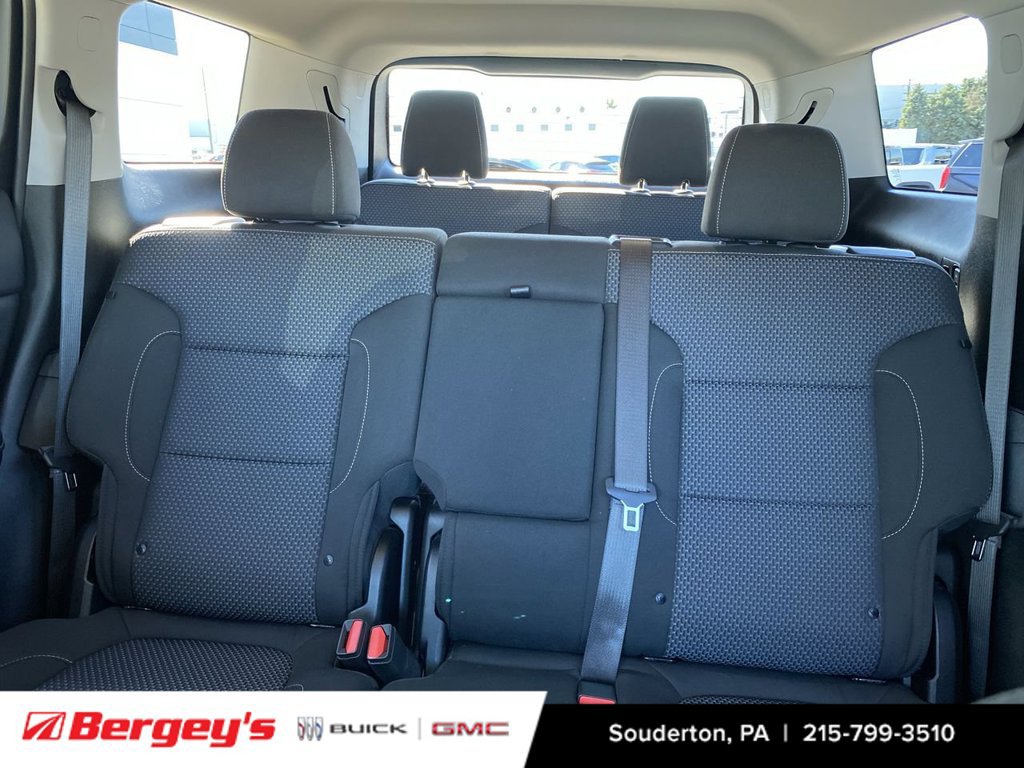 Used 2023 GMC Acadia SLE w/ Driver Convenience Package AWD/4WD image 25