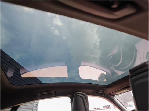 New 2025 Porsche Taycan image 29