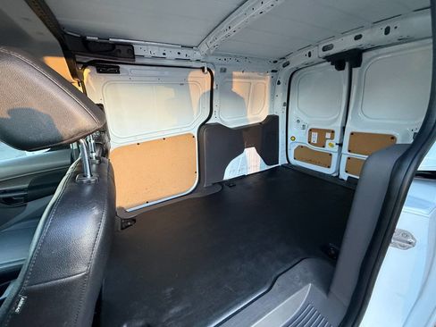 Used 2020 Ford Transit Connect XL image 7