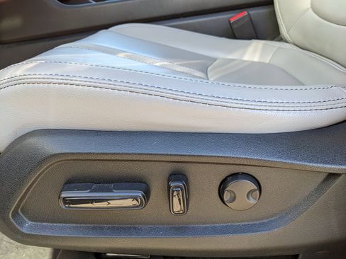 Used 2023 Honda Pilot EX-L image 15