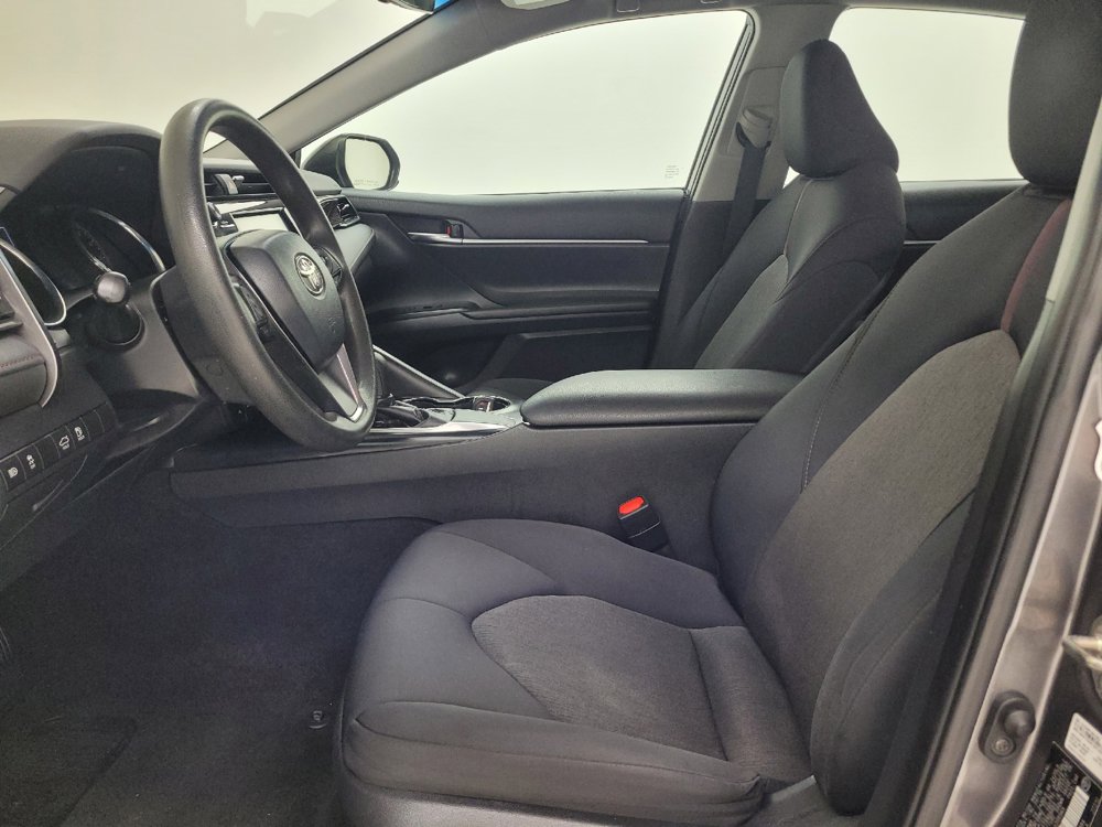 Used 2020 Toyota Camry LE FWD image 17