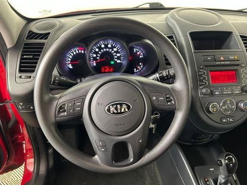 Used 2013 Kia Soul FWD image 15