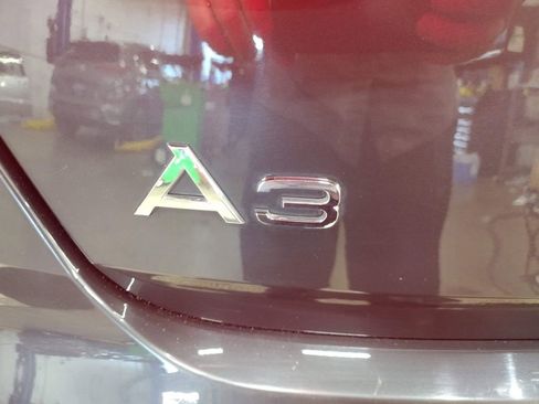 Used 2023 Audi A3 2.0T Premium image 17