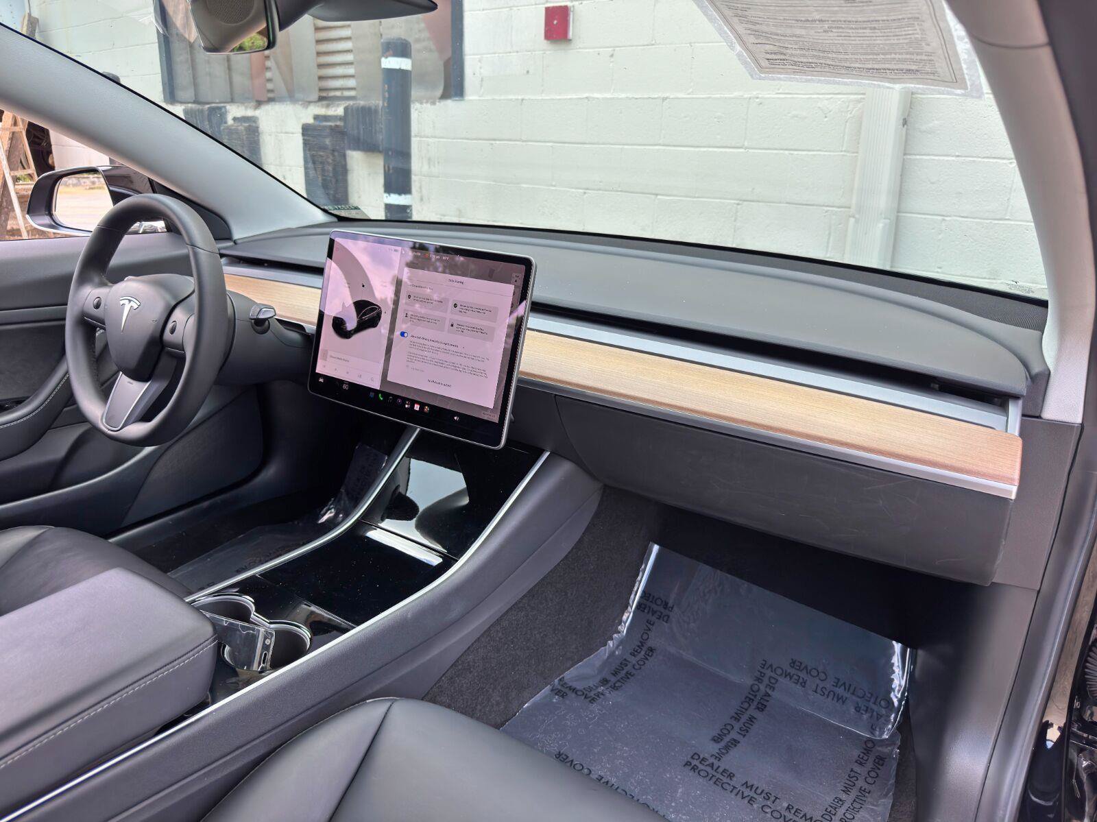 Used 2020 Tesla Model 3 Standard Range Plus RWD image 15