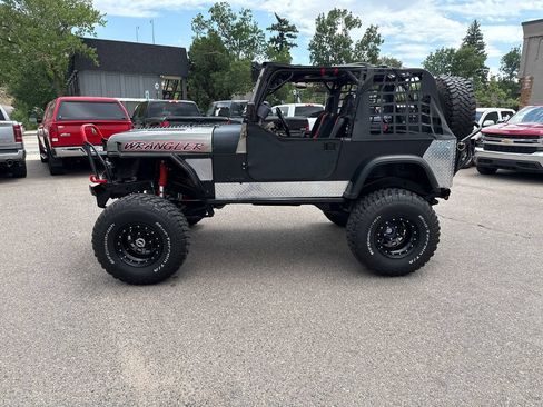 Used 1989 Jeep Wrangler Sahara AWD/4WD image 4