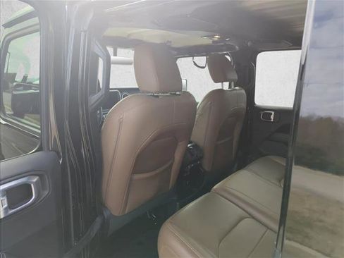 Used 2021 Jeep Wrangler Unlimited Sahara w/ Cold Weather Group image 20