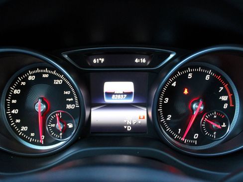 Used 2020 Mercedes-Benz GLA 250 image 9