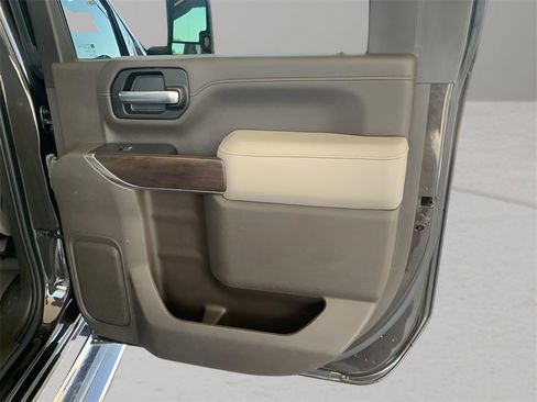 Used 2020 GMC Sierra 3500 SLT w/ SLT Premium Plus Package image 25