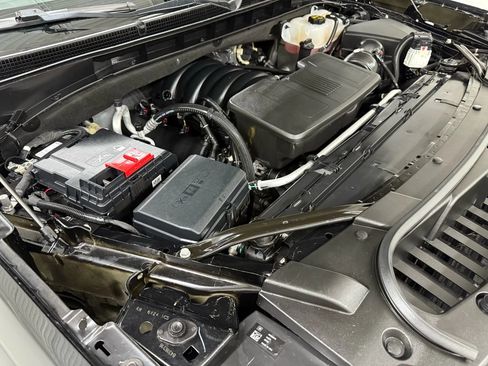 Used 2024 GMC Yukon SLT image 73