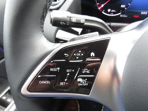 Used 2025 Mercedes-Benz GLA 250 4MATIC image 11