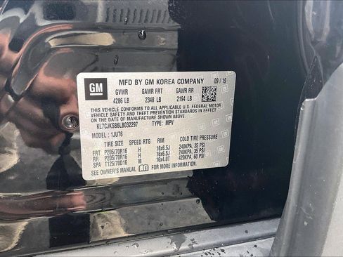 Used 2020 Chevrolet Trax LS w/ Tint and Cruise Package image 32