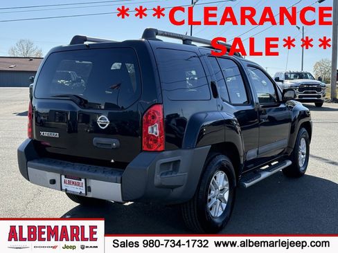 Used 2015 Nissan Xterra S image 3