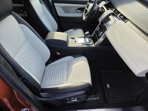 Certified 2022 Land Rover Discovery Sport SE R-Dynamic AWD/4WD image 3