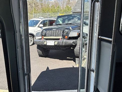 Used 2015 Ford E-350 and Econoline 350 Super Duty w/ Shuttle Bus Prep Package image 18