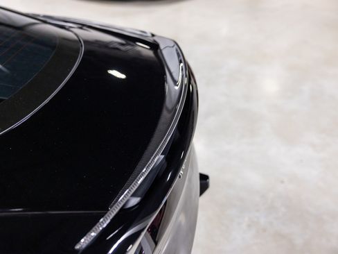 Used 2022 Aston Martin DBS Superleggera RWD image 16