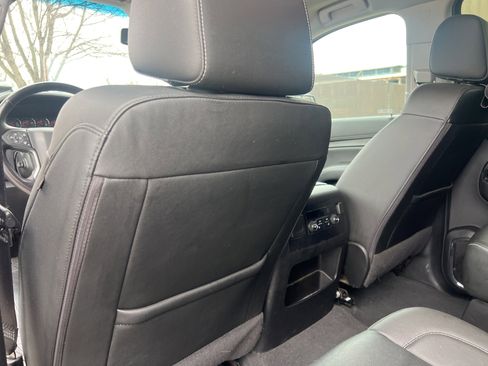 Used 2020 Chevrolet Tahoe LT w/ Luxury Package image 14