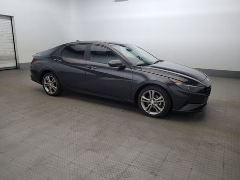 Used 2023 Hyundai Elantra SEL w/ Cargo Package image 11