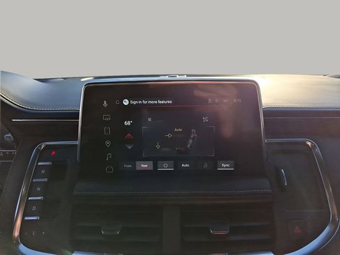 Used 2023 GMC Yukon SLT image 38