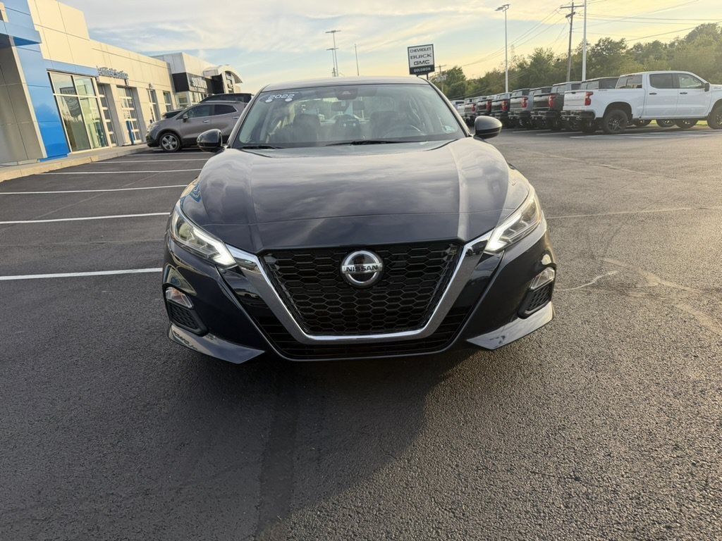 Used 2022 Nissan Altima 2.5 SV FWD image 9