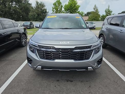 Certified 2024 Kia Seltos S FWD image 2
