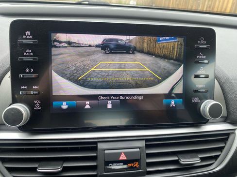 Used 2018 Honda Accord Sport image 22