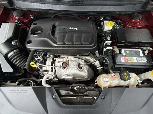 Used 2020 Jeep Cherokee Limited AWD/4WD image 23
