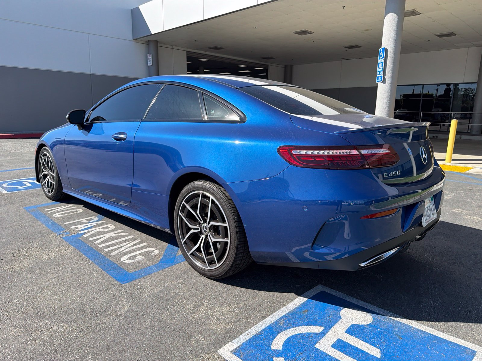 Used 2023 Mercedes-Benz E 450 Coupe image 3