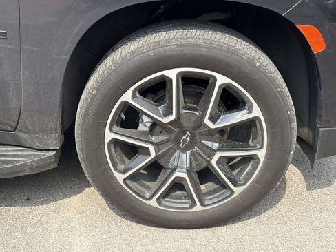 Used 2023 Chevrolet Tahoe RST w/ Luxury Package AWD/4WD image 10