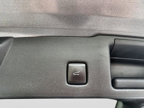 Used 2021 Ford Escape SE w/ SE Sport Appearance Package AWD/4WD image 37