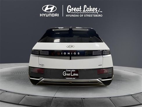 Used 2024 Hyundai Ioniq 5 SEL image 4