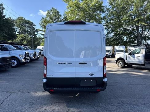 New 2026 Ford Transit 250 148 Medium Roof w/ Load Area Protection Package RWD image 7