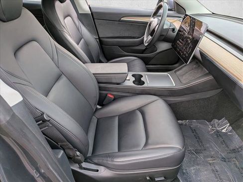 Used 2023 Tesla Model 3 Standard Range image 20