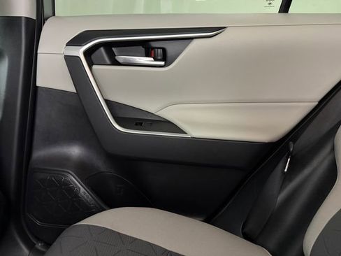 Used 2023 Toyota RAV4 XLE w/ Convenience Package FWD image 33