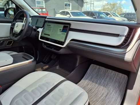 Used 2024 Rivian R1T Adventure image 11